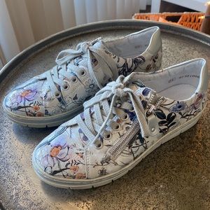 Remonte Soft Walking Shoe